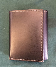 tri-fold with center facing card slots RFID